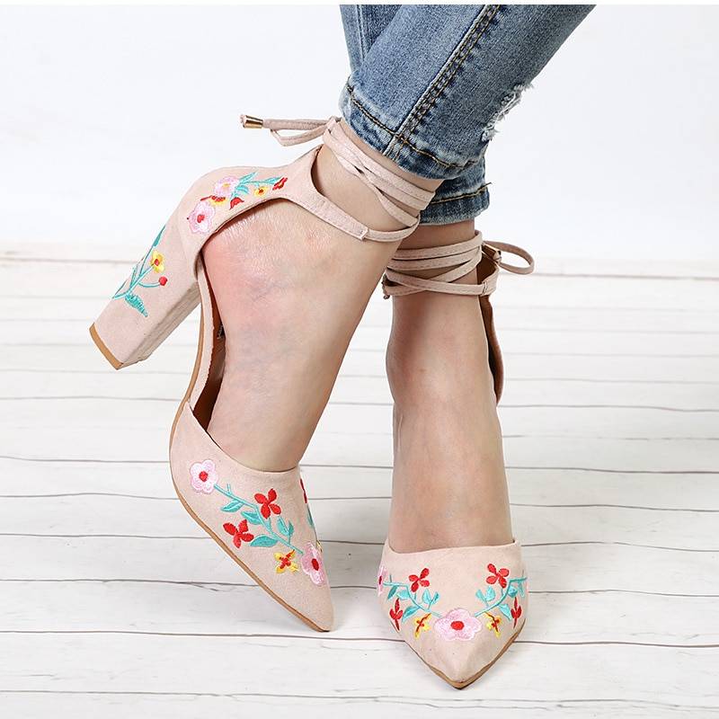 Women’s Floral Embroidery High Heel Shoes Accessories Shoes cb5feb1b7314637725a2e7: Beige|Black