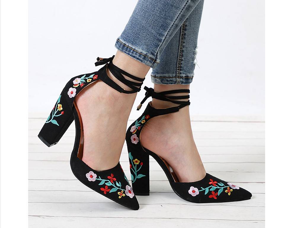 Women's Floral Embroidery High Heel Shoes